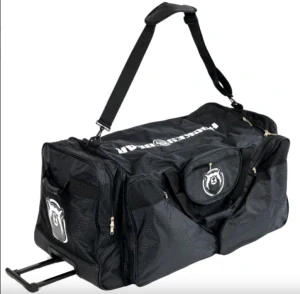 Hokejova taška Hockey Bear Wheel Bag Upgraded junior černá-bílá